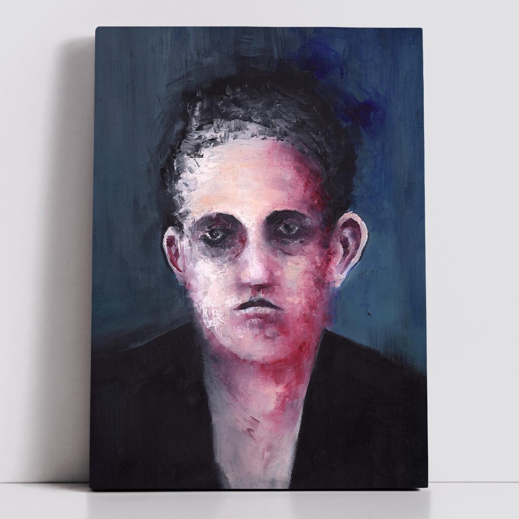 Peinture à l'huile originale expressionniste Man with a big ear de Clément Scarpi. Portrait contemporain d'un homme en veste noire sur fond bleu sombre, caractérisé par un travail de texture picturale intense aux tons rouge et blanc soulignant les traits du visage et une oreille proéminente.
