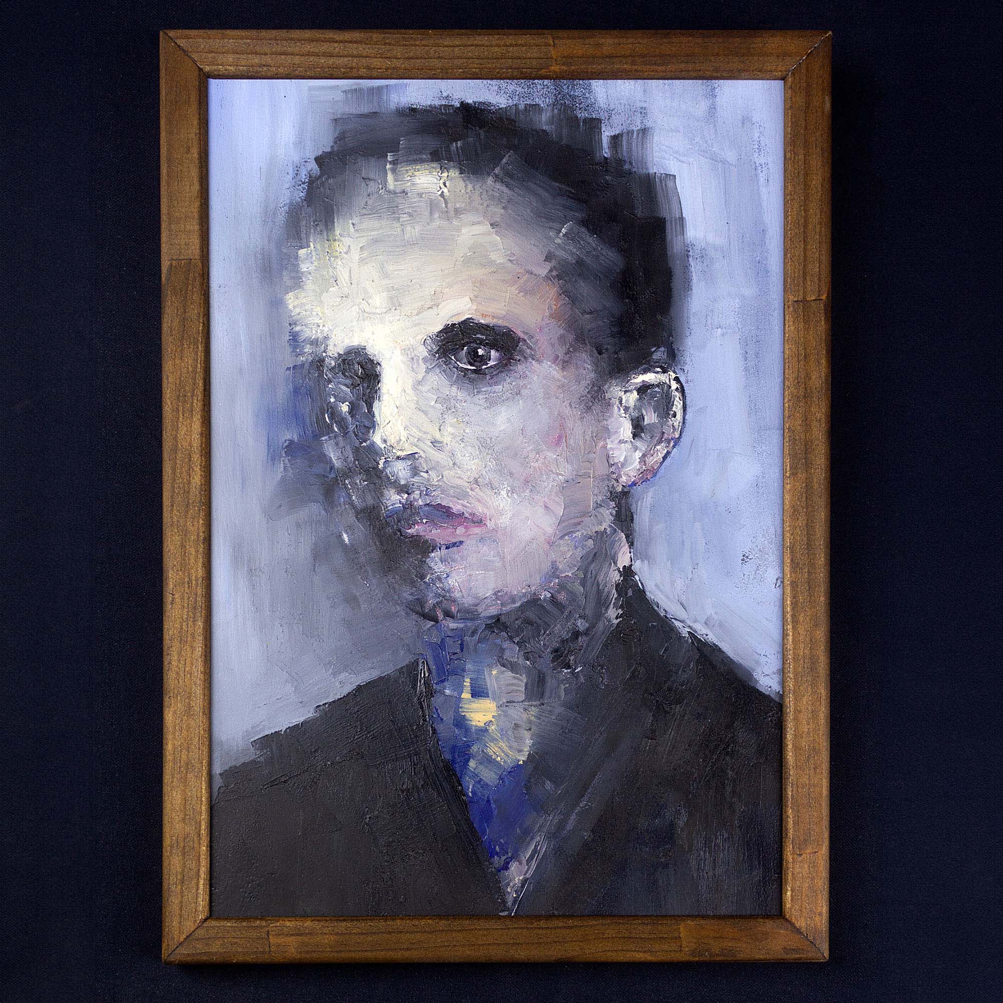 Tableau à l’huile expressionniste "Portrait XIV" représentant un visage mélancolique et texturé dans des tons froids, bleu, gris et noir.