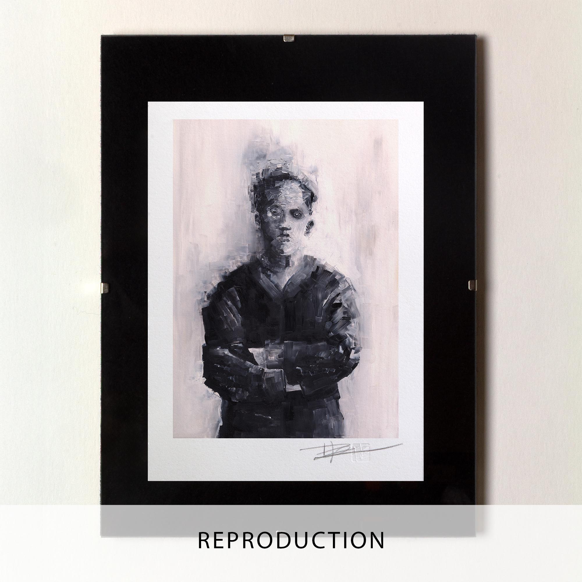 Peinture originale « The sailor (Le marin) » par l'artiste Clément Scarpi. Portrait expressif d'un jeune marin en uniforme sombre aux bras croisés, réalisé avec des touches de pinceau épaisses et dynamiques. Tableau présenté dans un cadre en bois marron rustique.